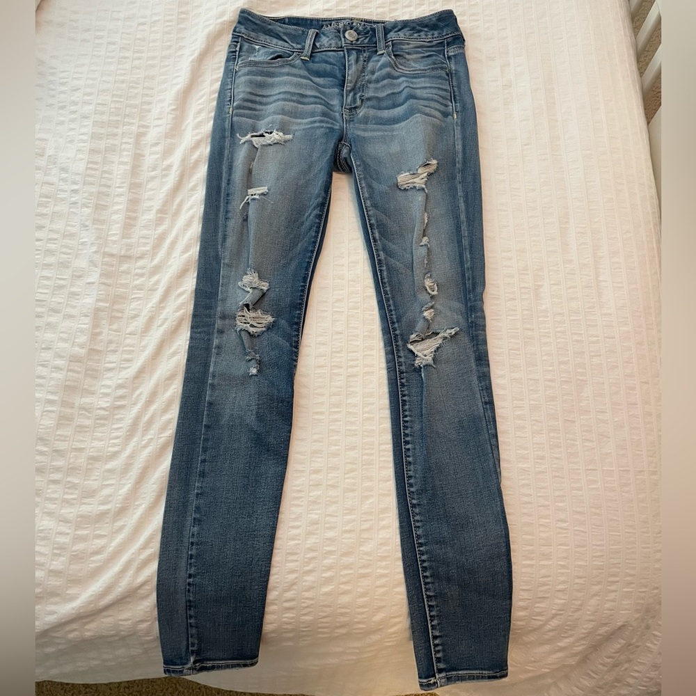 American eagle ripped jeggings